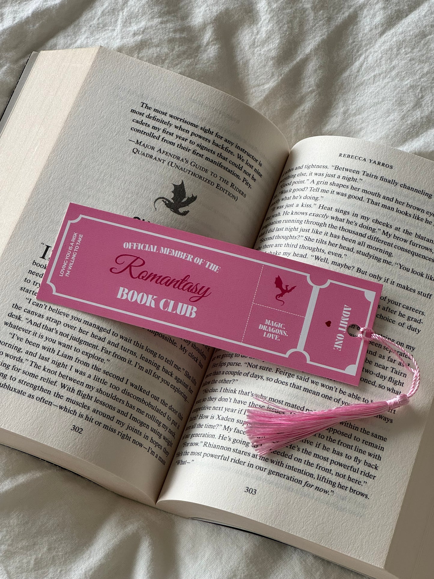 Romantasy Book Club (Pink)
