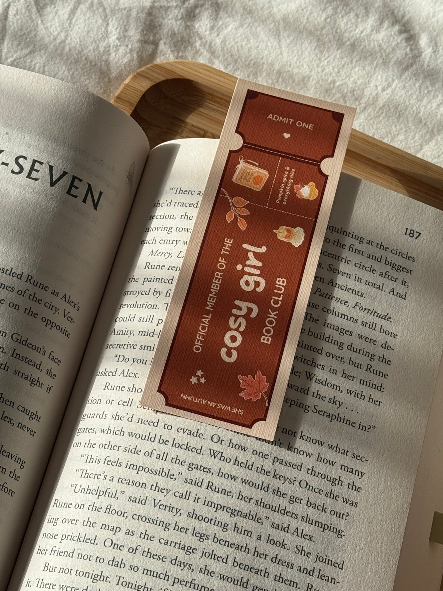 Cosy Autumn Bookmark