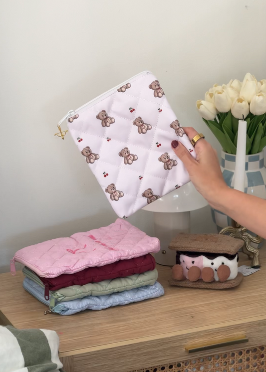 Bows & Bears Kindle Sleeve