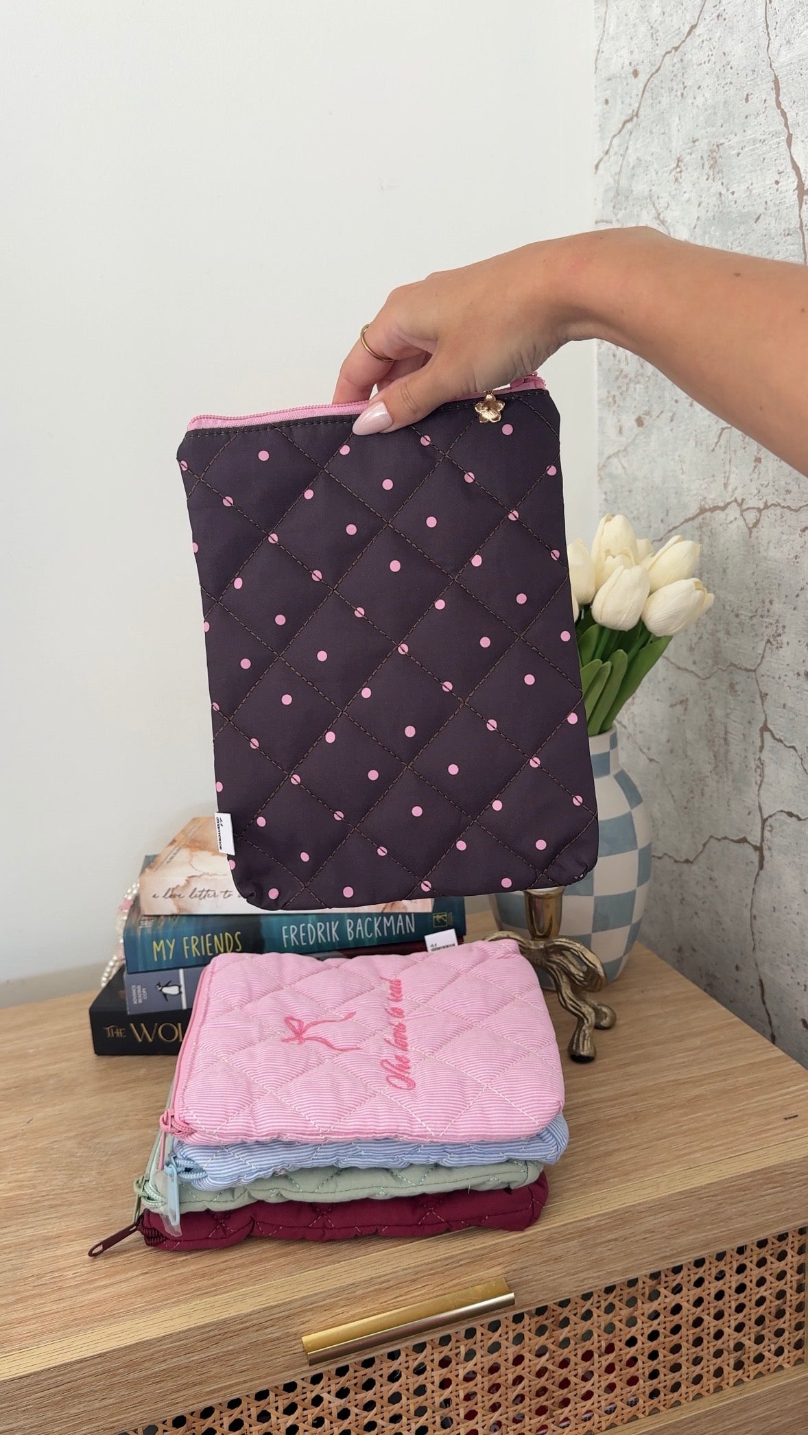 Polkadot Kindle Sleeve