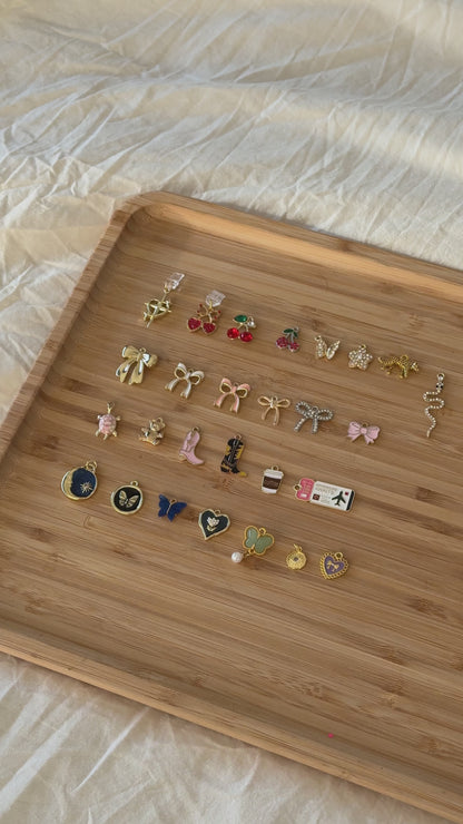 Dust-plug Charm (Kindle & iPhone)